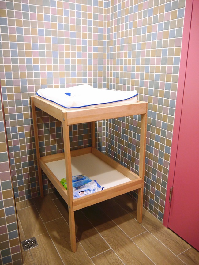 │台北。親子館│幼佑城堡。球池、音磚軌道溜溜球、攀岩、氣墊床、透明人體滾球 多元豐富的新遊樂體驗