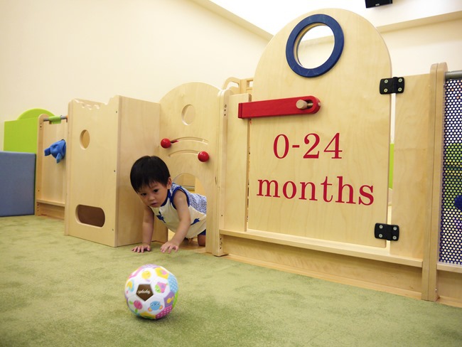 │台北。親子館│幼佑城堡。球池、音磚軌道溜溜球、攀岩、氣墊床、透明人體滾球 多元豐富的新遊樂體驗