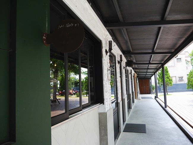 │宜蘭。礁溪│「幸福時光」親子餐廳。大黑板、獨立遊戲室、小廚師體驗、耐人尋味的文青工業風 │宜蘭。礁溪│「幸福時光」親子餐廳。大黑板、獨立遊戲室、小廚師體驗、耐人尋味的文青工業風