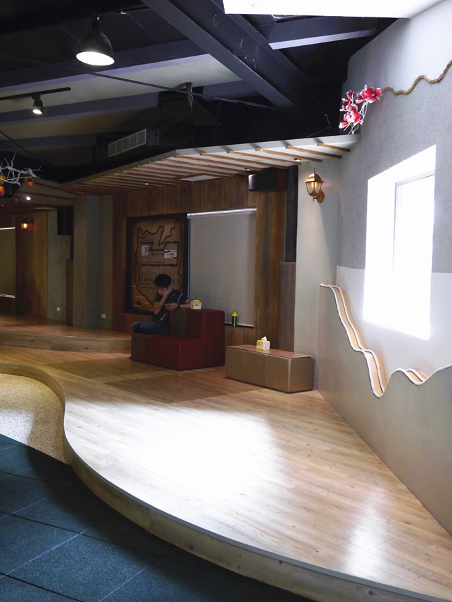 台中。親子餐廳│凹嗚親子主題樂園。密探維京風格堡壘。好吃、好玩還有玩具可帶回家哦! 台中。親子餐廳│凹嗚親子主題樂園。密探維京風格堡壘。好吃、好玩還有玩具可帶回家哦!