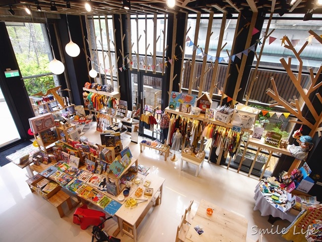 【新竹。親子景點】朵朵森林繪本屋。聽故事、親子烘焙/花藝手作DIY、文創美學 【新竹。親子景點】朵朵森林繪本屋。聽故事、親子烘焙/花藝手作DIY、文創美學