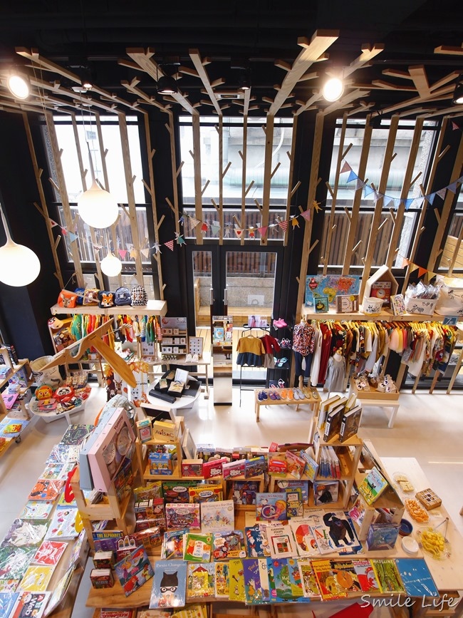 【新竹。親子景點】朵朵森林繪本屋。聽故事、親子烘焙/花藝手作DIY、文創美學 【新竹。親子景點】朵朵森林繪本屋。聽故事、親子烘焙/花藝手作DIY、文創美學