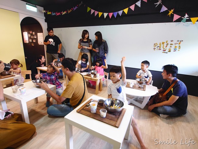 【新竹。親子景點】朵朵森林繪本屋。聽故事、親子烘焙/花藝手作DIY、文創美學 【新竹。親子景點】朵朵森林繪本屋。聽故事、親子烘焙/花藝手作DIY、文創美學