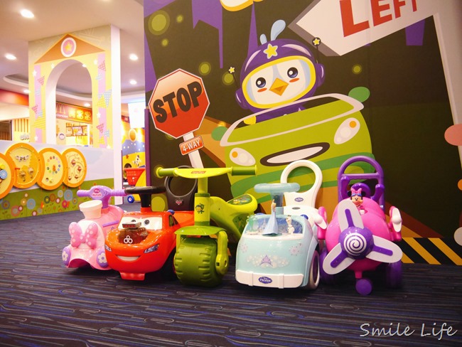 ▌樹林。親子餐廳▌小星球家庭餐廳-Little Planet。超具創意十大主題派對屋 專心吃飯也要盡情玩! ▌樹林。親子餐廳▌小星球家庭餐廳-Little Planet。超具創意十大主題派對屋 專心吃飯也要盡情玩!