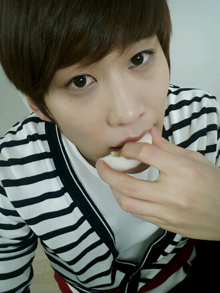 95c40304gw1e7okhdt42wj20lc0sgwgh