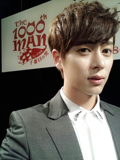 89acb3c0gw1e7tf73htp7j20dc0hsaby