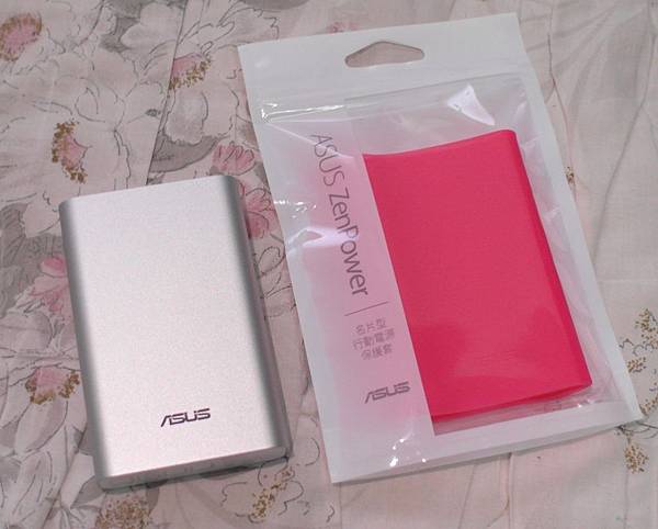 【開箱】小巧玲瓏 ASUS ZenPower 9600mAh