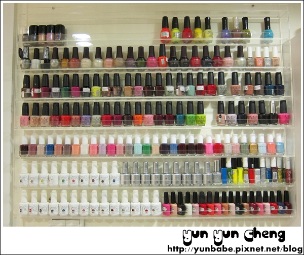 VIVID NAILS_3.JPG VIVID NAILS_3.JPG