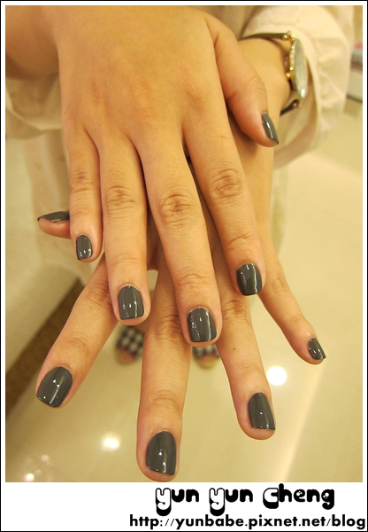 VIVID NAILS_6.JPG VIVID NAILS_6.JPG