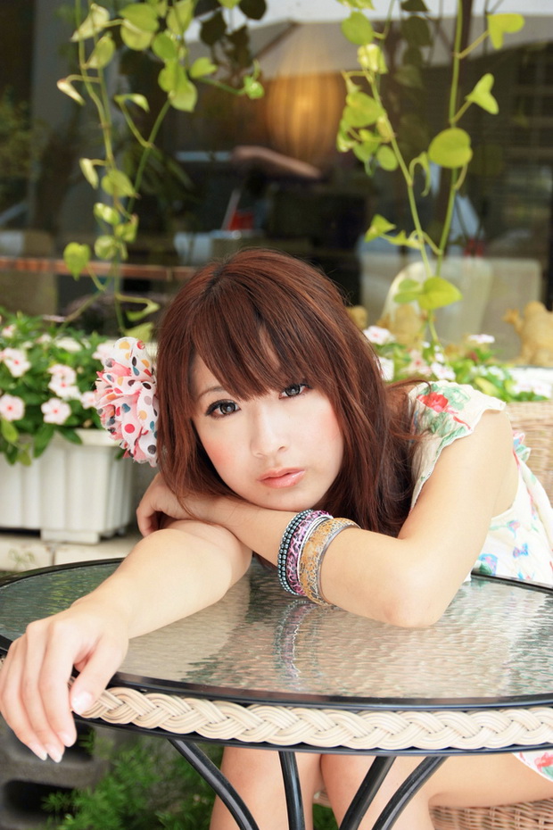 氣質美女02001.jpg 氣質美女02001.jpg
