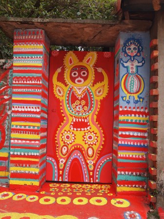 1352644894-224831123 南屯-彩虹眷村 彩虹爺爺的彩虹世界