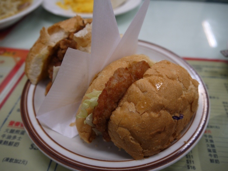 1358050145-784463063 HK-傳統香港茶餐廳 華星冰室