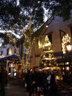 1358260853-269068569 Shanghai-新天地 超熱鬧觀光客必訪