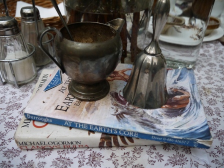 1362014633-3625911266 Shanghai-人氣咖啡館 小小花園