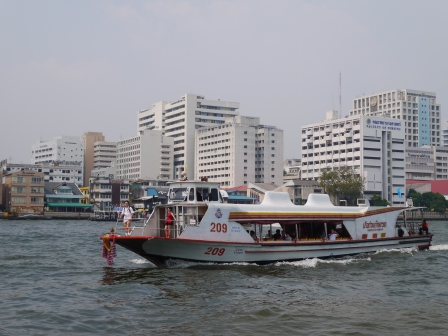 1363190040-406414185 Bangkok-曼谷 昭披耶河交通船