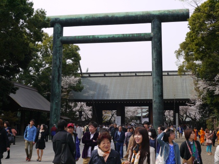 1364222645-2209103042 Kudanshita-櫻花祭始於靖國神社櫻花標本木(2013お花見之一)