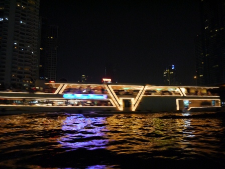 1366812977-77260690 Bangkok-Asiatique曼谷必逛 河邊夜市
