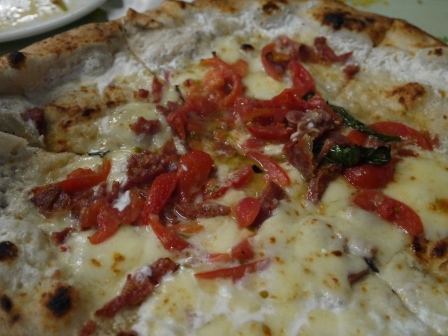 1367032488-3110657026 Nakamekuro-Pizzeria e trattoria da ISA 連續三年世界披薩冠軍