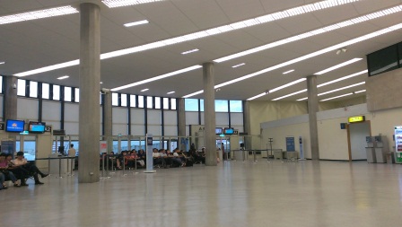 1369363814-4193041388 2013台北新加坡 華航飛行滿肚子氣