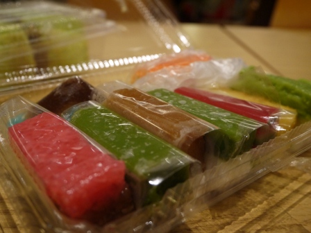 1370185226-3823571623 Singapore-Bengawan Solo樟宜機場買娘惹糕當伴手禮