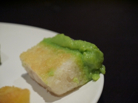 1370185247-1548579888 Singapore-Bengawan Solo樟宜機場買娘惹糕當伴手禮