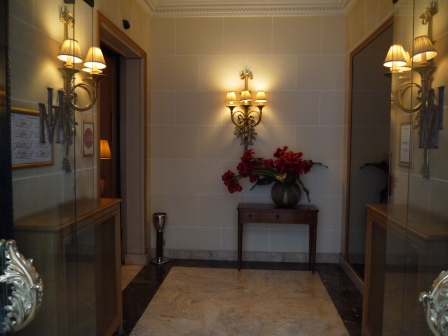 1373473204-2866893545 Paris-Hotel Mayfair停留在百年巴黎小酒店(2013英法德三國四城快速通過之13)