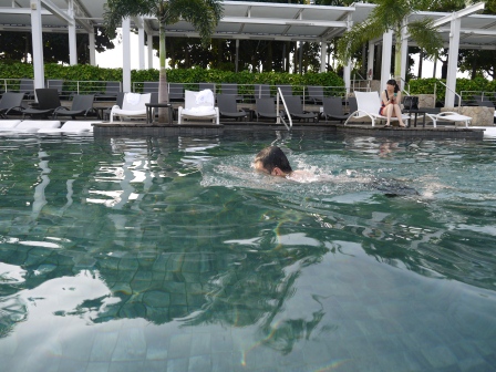 1373689811-3237245456 Singapore-Marina Bay Sands Infinity Pool金沙酒店57樓無邊際游泳池