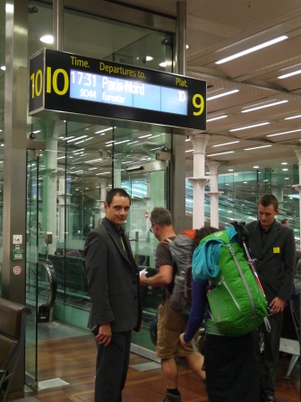 1373794756-3557726641 London-Eurostar倫敦巴黎歐洲之星初體驗 一點都不夢幻的火車行(2013英法德三國四城快速通過之12)