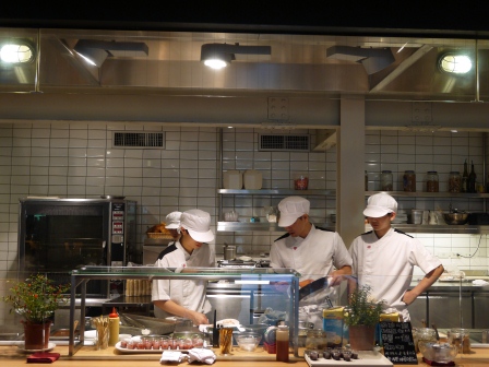 1374641242-439717924 內湖-溫德德式烘焙餐館 周末的午餐天堂