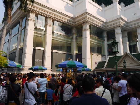 1377181210-398814265 Bangkok-四面佛Erawan Shrine曼谷必拜