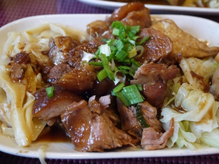 1378039808-3437804775 新竹-六鼎煨豬腳 軟爛Q彈 好吃好吃