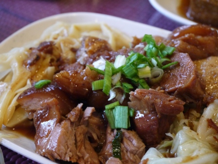 1378039810-2324263041 新竹-六鼎煨豬腳 軟爛Q彈 好吃好吃