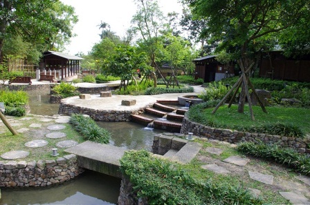 1378280767-4005014474 礁溪-礁溪溫泉公園森林風呂 簡單乾淨大眾裸湯