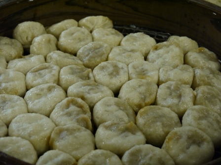 1380382934-3696869284 Kobe-老祥記 豚饅頭 是豬肉包子吧!!