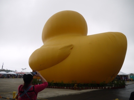 1383467203-1324633206 新屋-Rubber Duck黃色小鴨之我是旱鴨子