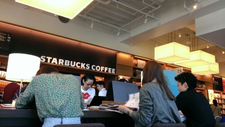 1383971826-2751145616 Daiganyama-書店怎麼可以這麼美 代官山的蔦屋書店