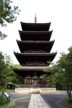 1386507687-1369276692 Kyoto-仁和寺 沒有櫻花的賞櫻名所