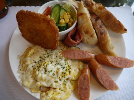 1387081228-2492938348 新竹-綠園道旁I Love Mr. H輕鬆的早午餐時光