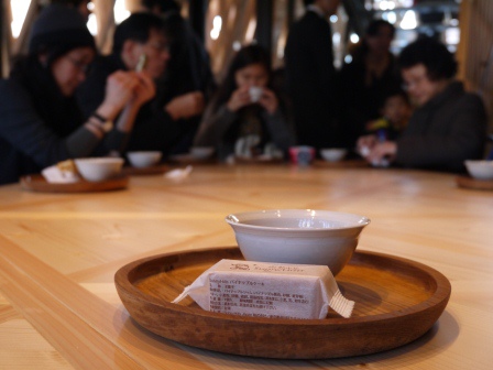 1387960630-185545099 Omotesando-微熱山丘 南青山寧靜巷內的台灣之光 一杯茶一塊鳳梨酥的享受