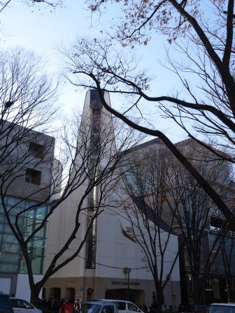 1389530737-478203320 Omotesando-表參道 超美的建築摩登的商店還有小巷裡特色的小店