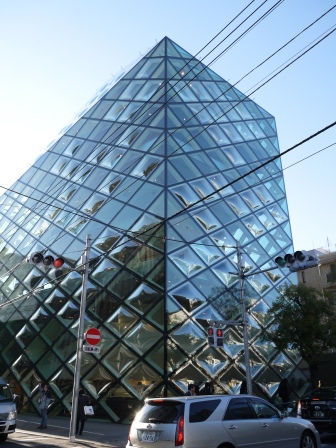 1389530827-1880999642 Omotesando-表參道 超美的建築摩登的商店還有小巷裡特色的小店