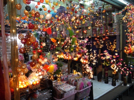 1394343112-3844872139 Bangkok-超大市集應有盡有 不買看熱鬧也很有趣的Chutuchak恰圖恰市場