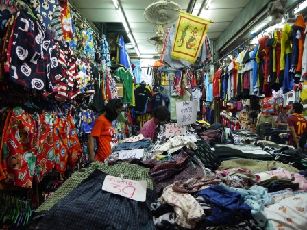 1394343130-3187326635 Bangkok-超大市集應有盡有 不買看熱鬧也很有趣的Chutuchak恰圖恰市場