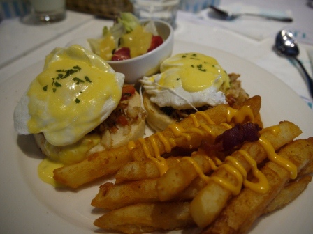 1394979164-809354745 大安-TJB早午餐 東西普通還好有混血美女作陪