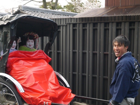 1397654778-4254365724 Kyoto-八坂神社&円山公園 有點亂的櫻花園區