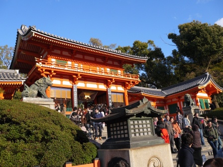 1397654783-2655305417 Kyoto-八坂神社&円山公園 有點亂的櫻花園區