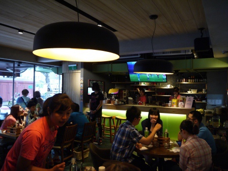 1398664382-3582787855 松山-Bravo Burger發福廚房 好吃份量又大的美式漢堡