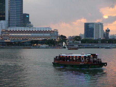 1400505850-926801160 Singapore-城市天際線 每天都來看一次