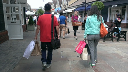 1403654793-169219150 London-倫敦也有outlet 來Bicester Village血拚吧!