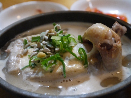 1406888591-3124044685 Seoul-土俗村蔘雞湯 大熱天也要補一下 首爾必吃